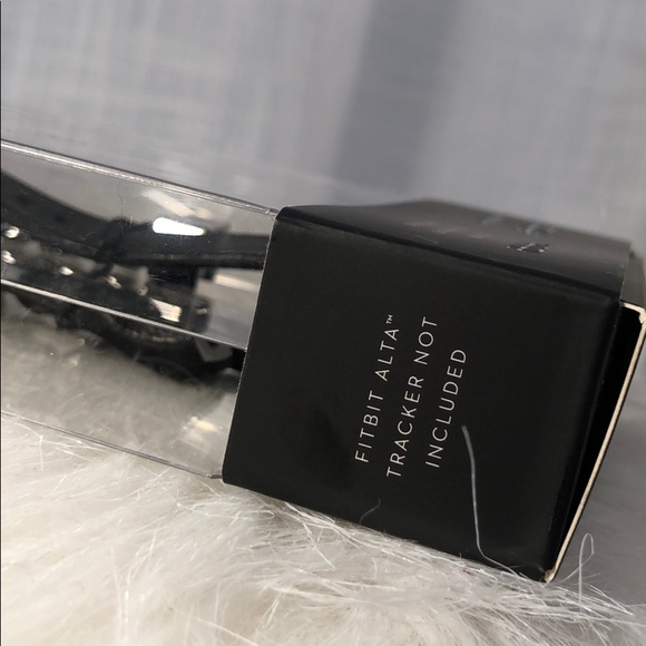 Simply Vera Wang Double Wrap Leather Metal Fitbit - Picture 7 of 8